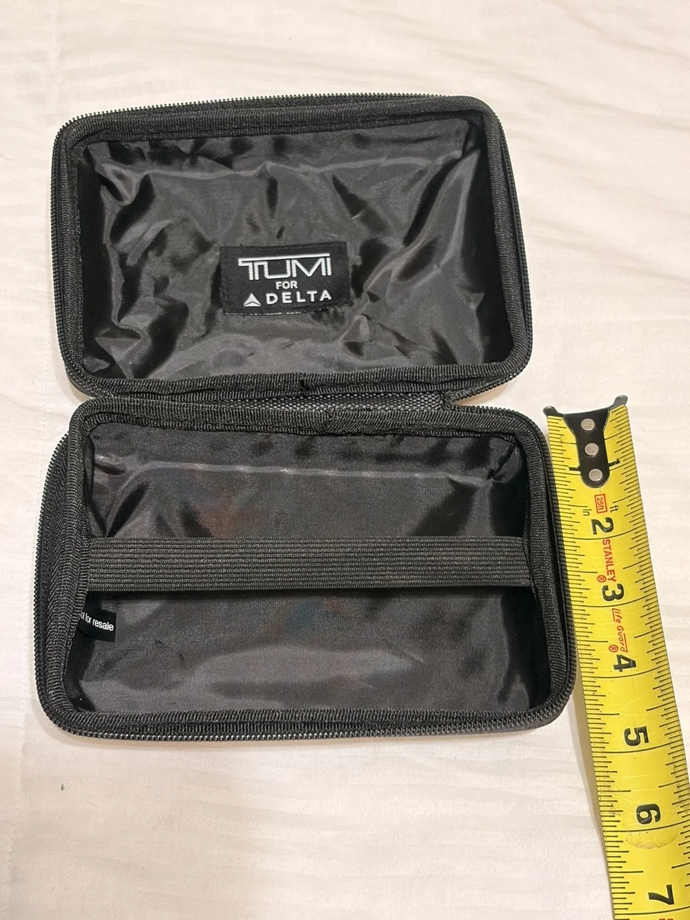TUMI HARD SHELL TRAVEL CASE